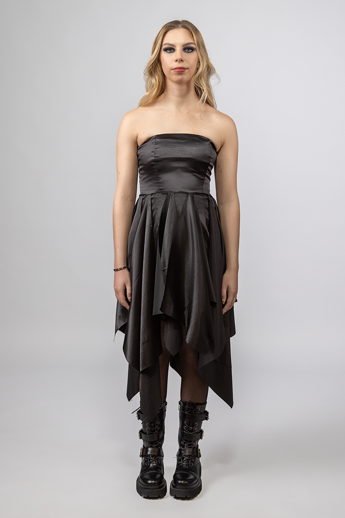 VESTIDO STRAPLESS SATIN NEGRO